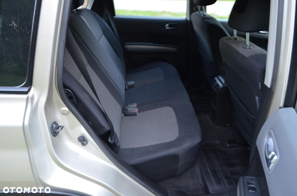 Nissan X-Trail 2.0 SE - 19