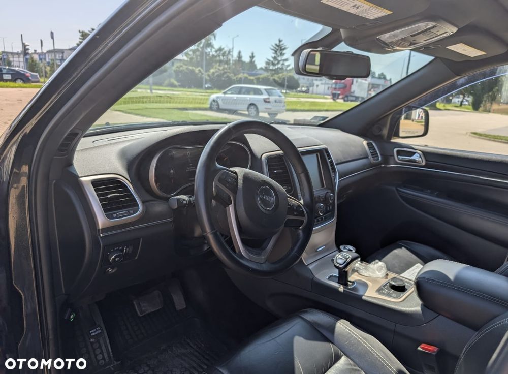 Jeep Grand Cherokee - 9