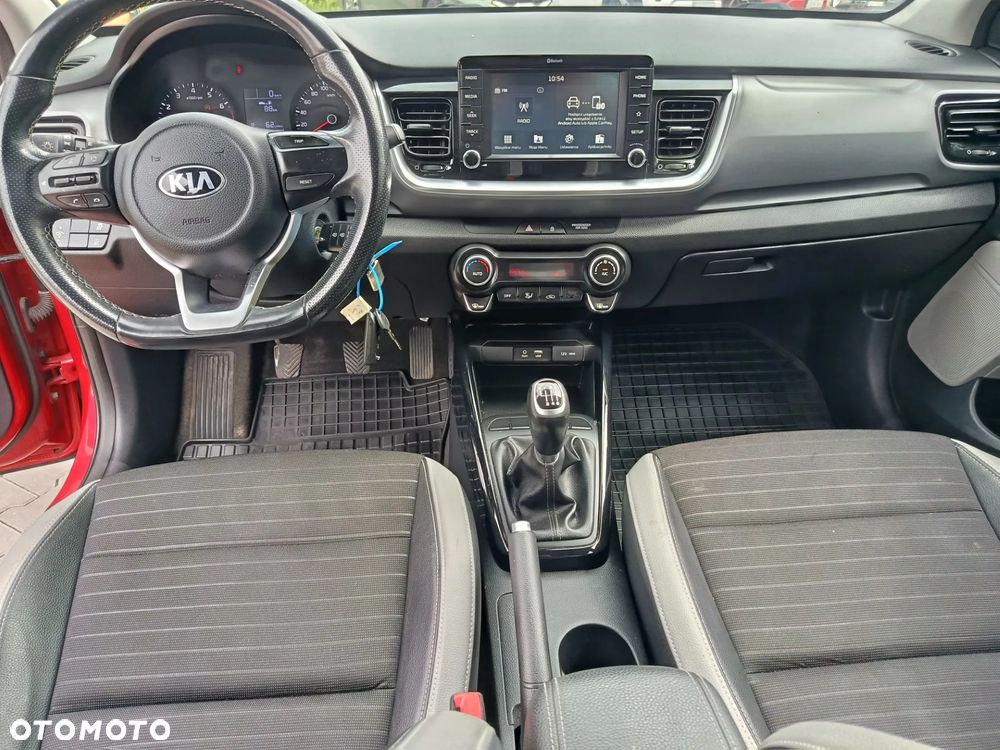 Kia Stonic 1.4 L - 11