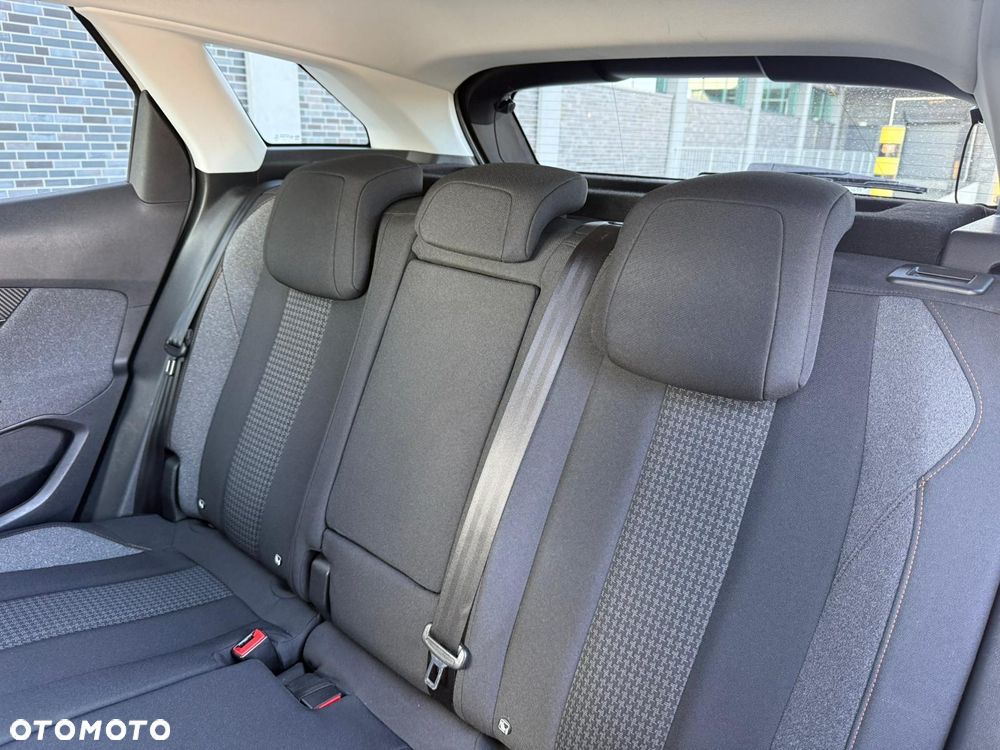Peugeot 3008 BlueHDi 130 Stop & Start EAT8 Active - 15