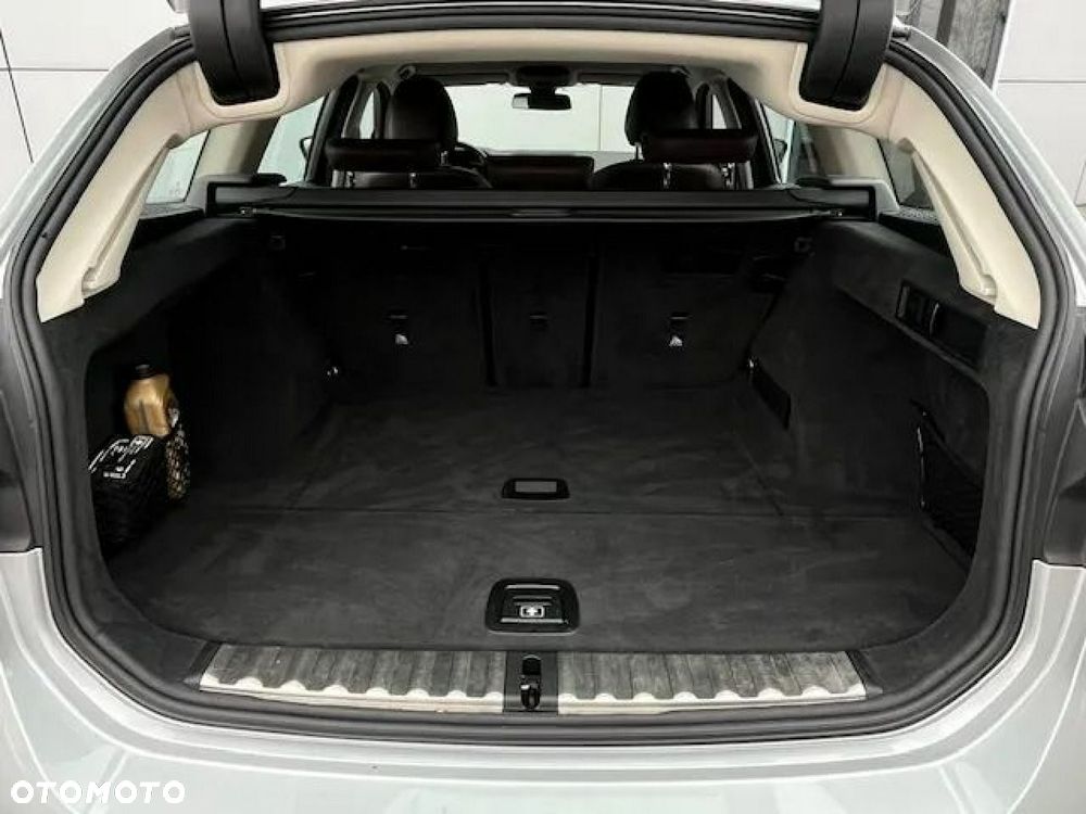 BMW Seria 3 320d Luxury Line - 13