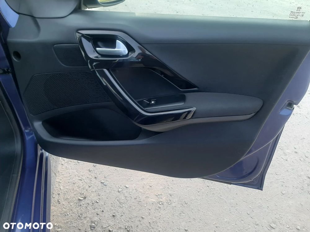 Peugeot 208 Blue-HDi 100 Stop&Start Active - 24