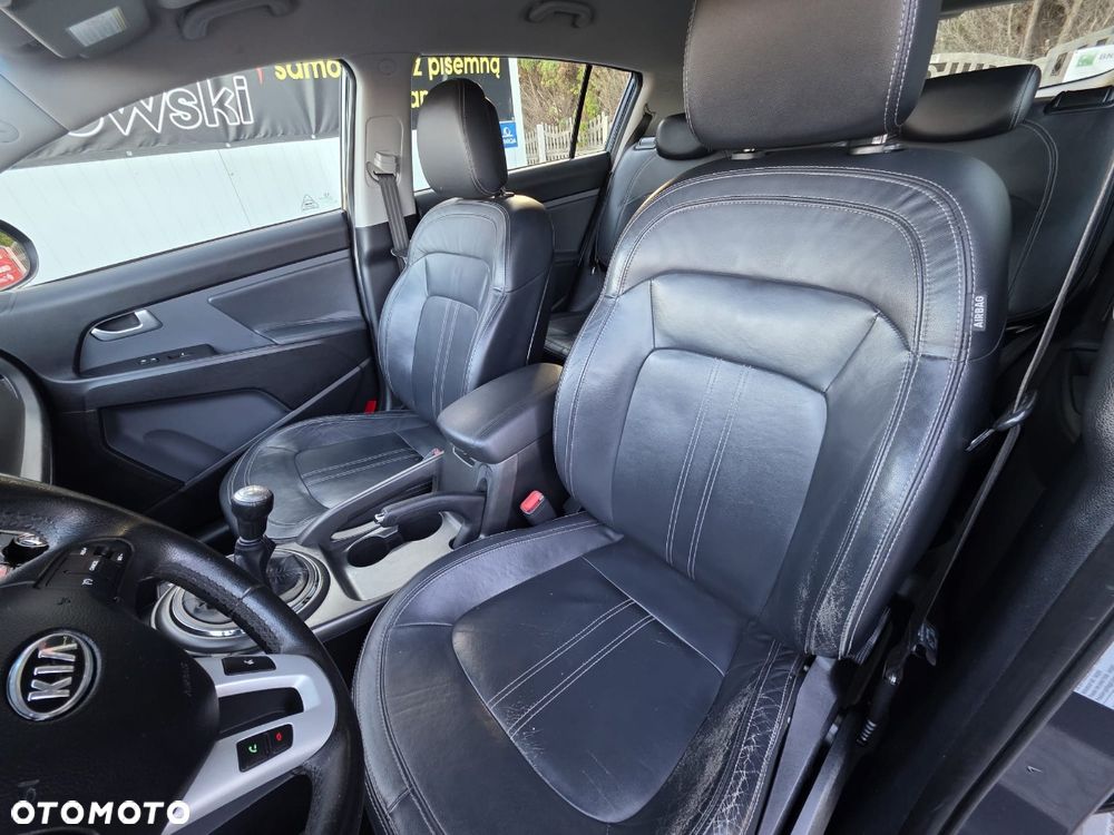Kia Sportage - 16