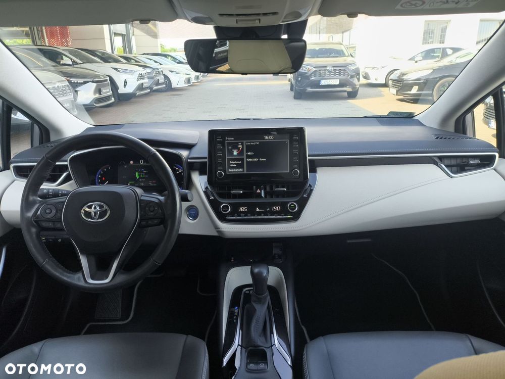 Toyota Corolla 1.8 Hybrid Executive - 11
