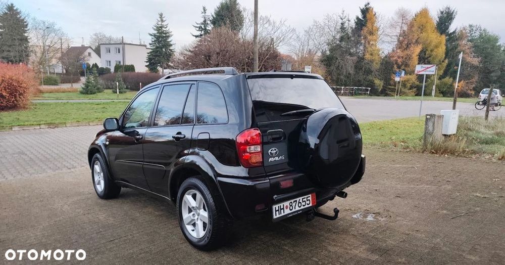 Toyota RAV4 - 10
