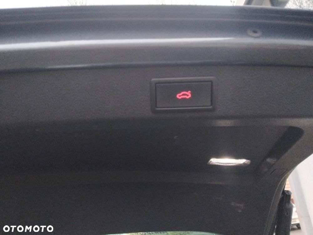 Skoda Superb 2.0 TDI DSG L&K - 8