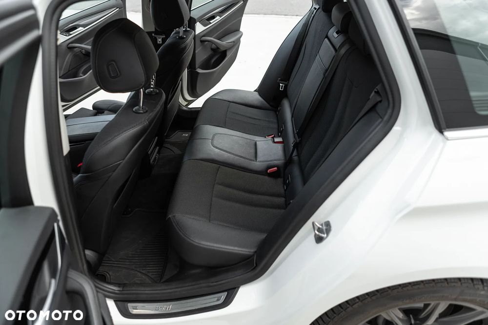 BMW Seria 5 518d Sport Line sport - 26