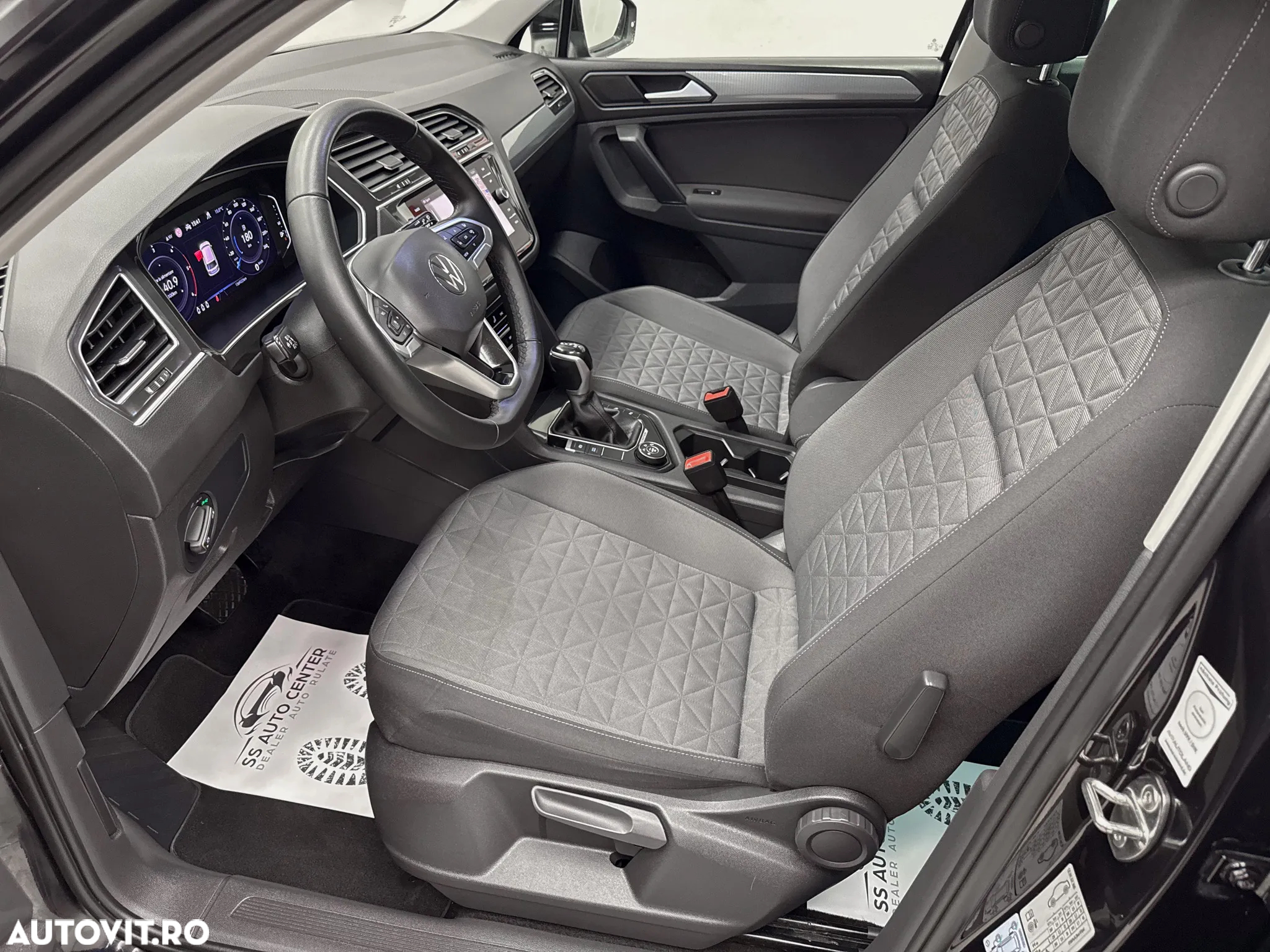 Volkswagen Tiguan 2.0 TDI SCR 4MOTION DSG Life - 22