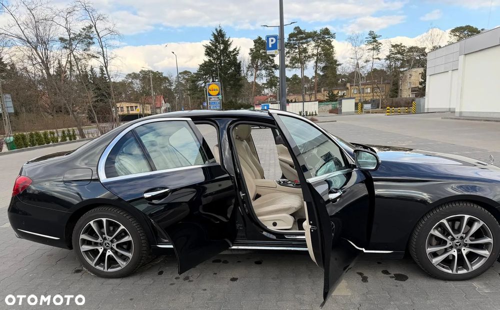Mercedes-Benz Klasa E 220 d 9G-TRONIC - 12