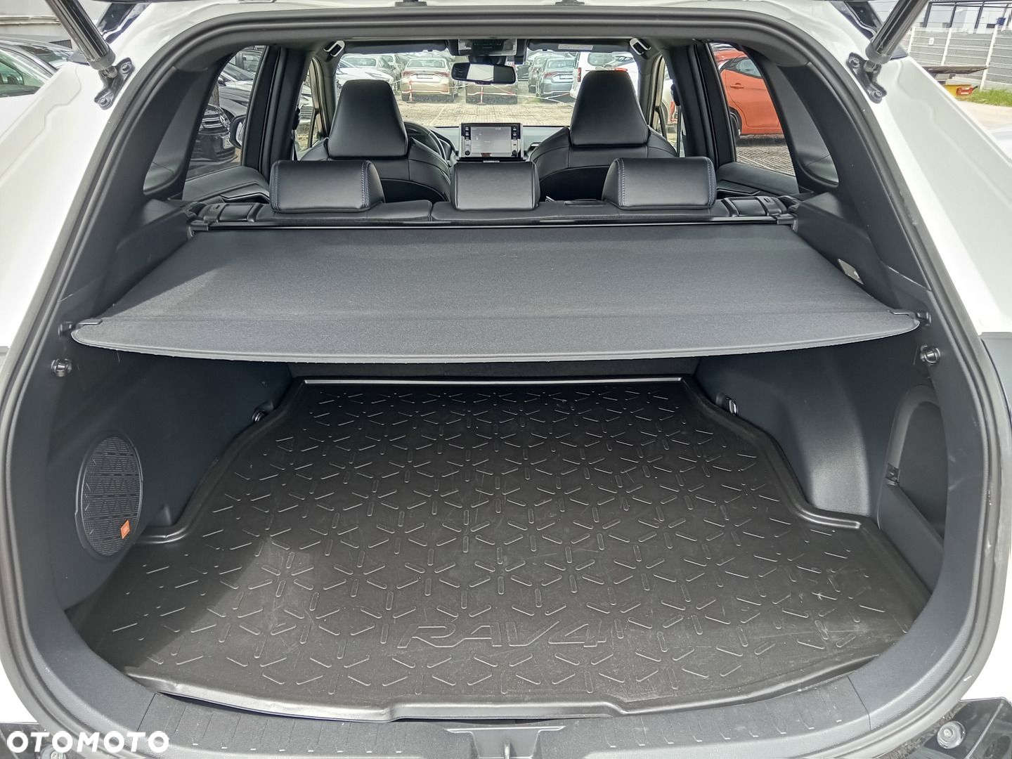 Toyota RAV4 - 26