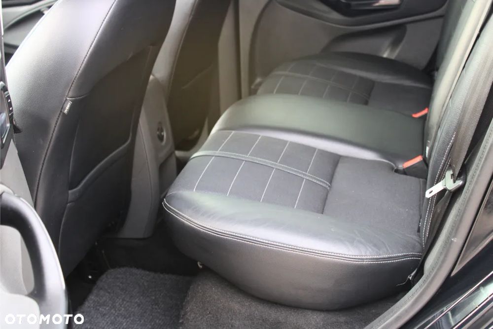 Ford Kuga 2.0 TDCi Titanium - 16