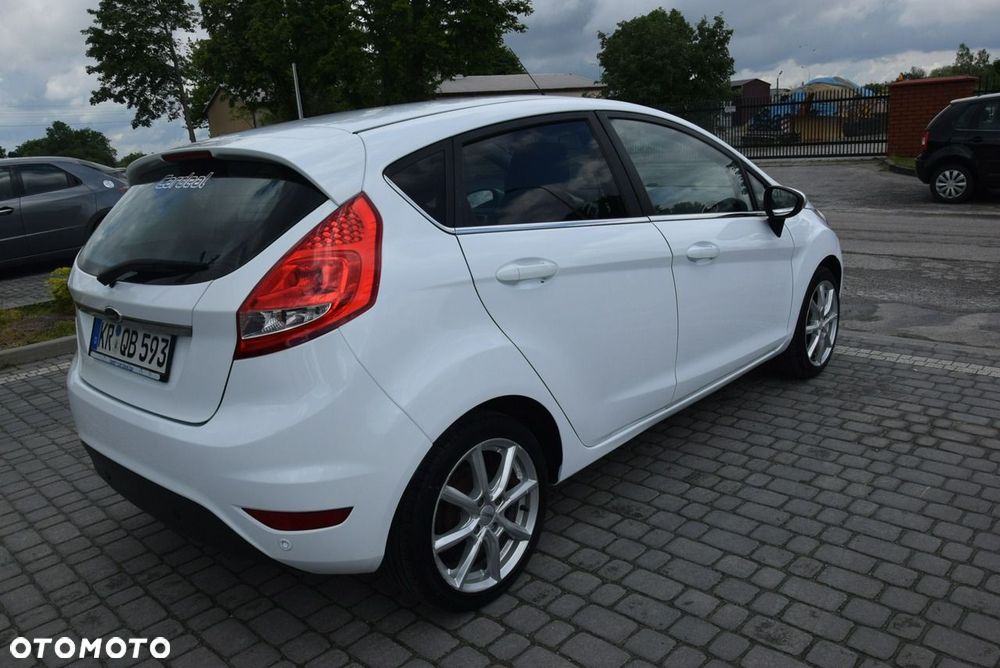Ford Fiesta - 13