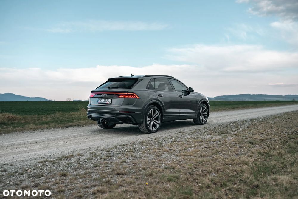 Audi Q8 SUV TFSI quattro 250 kW tiptronic S line business - 4