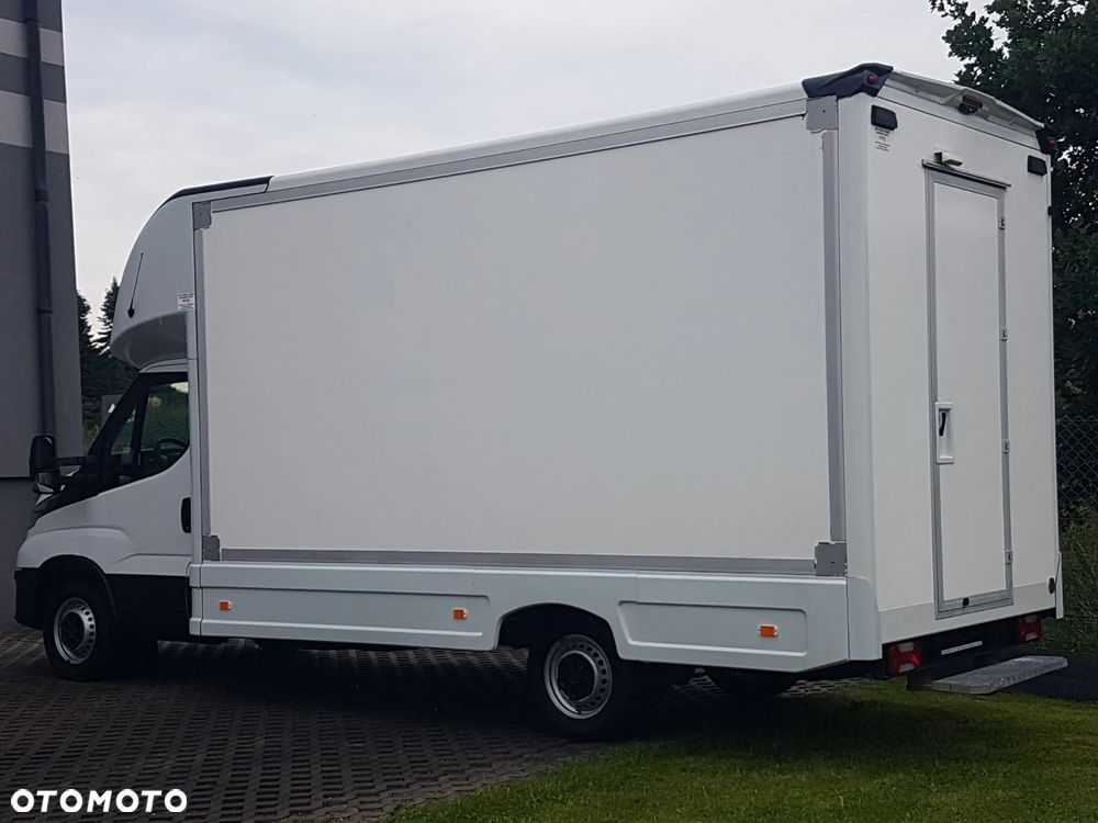 Iveco DAILY KONTENER NISKOPODŁOGOWY 4,44x2,23x2,42 SKLEP FOODTRUCK BAR KLIMA KONIOWÓZ KAMPER - 3