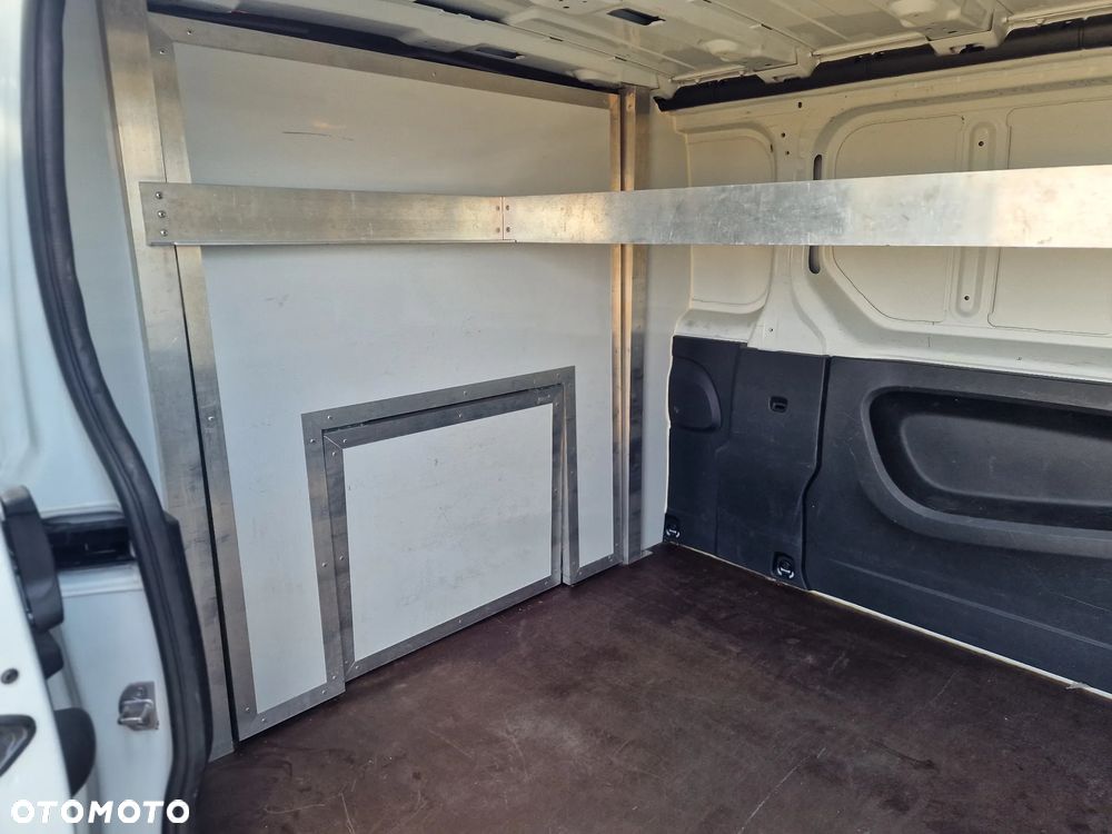 Renault Trafic - 24