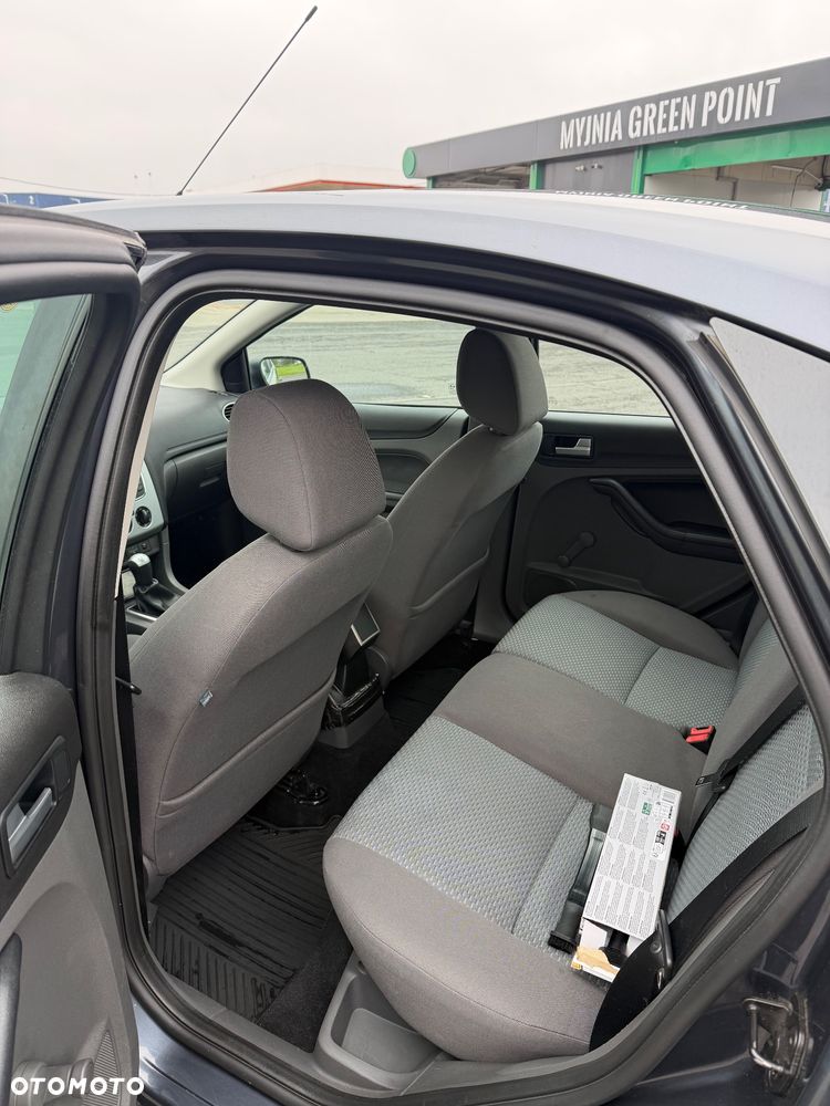 Ford Focus - 9
