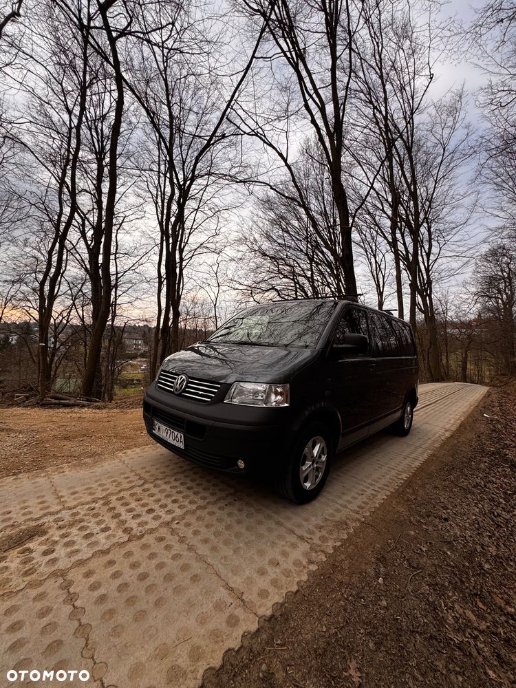 Volkswagen Transporter - 1