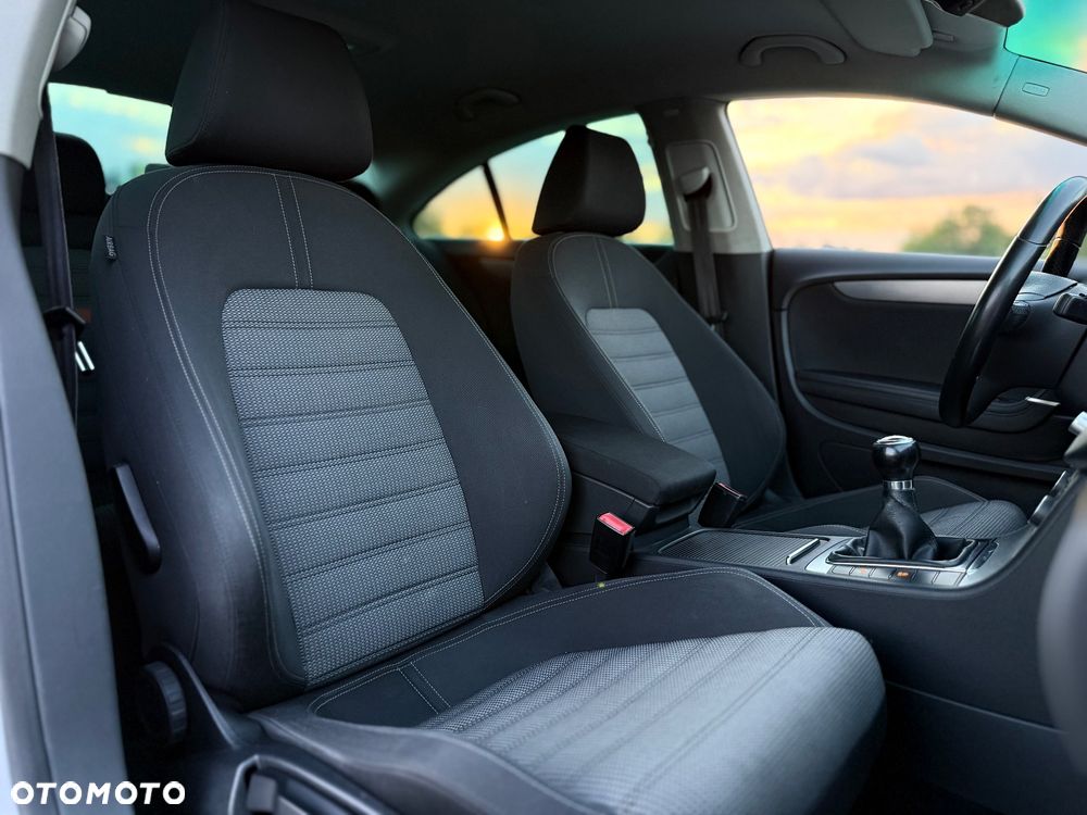 Volkswagen Passat CC 2.0 TDI DPF - 21