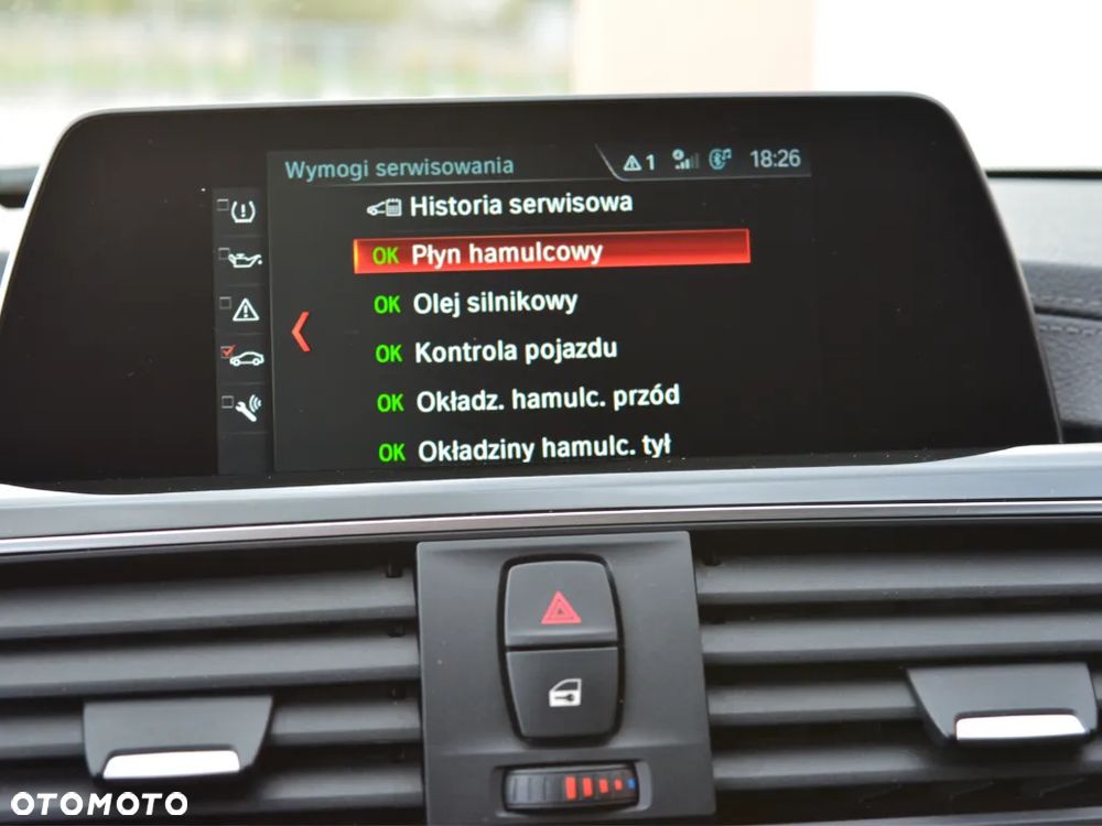 BMW Seria 3 318i Sport Line Shadow - 35