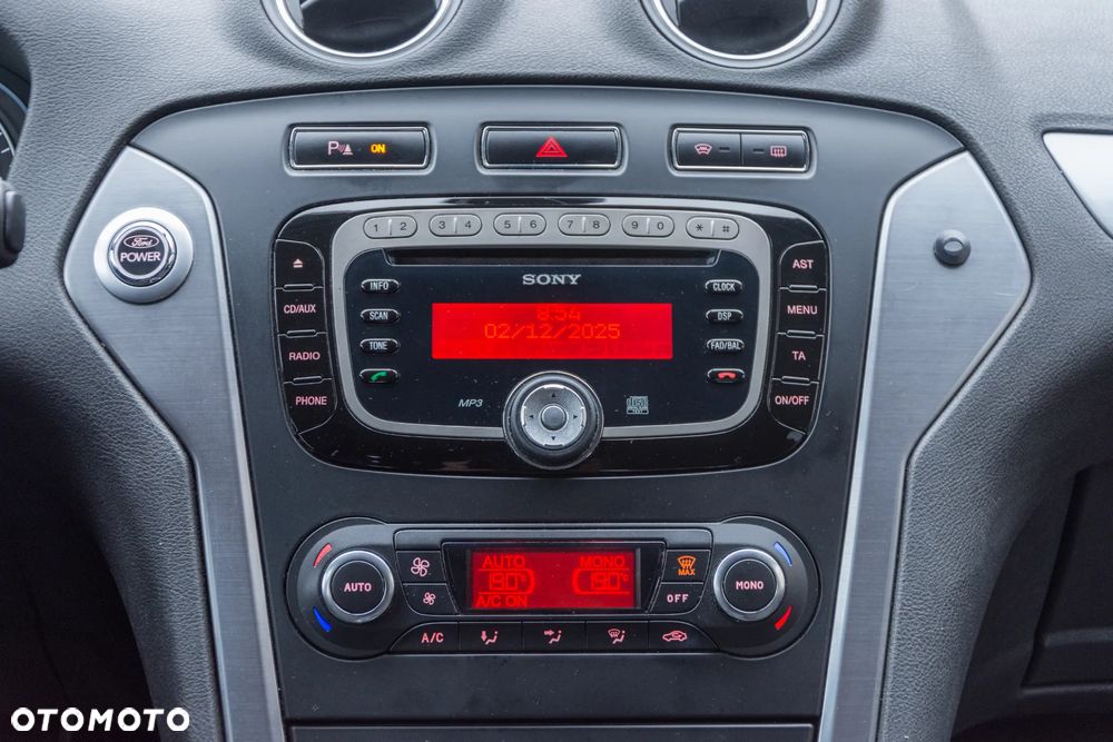 Ford Mondeo 2.0 TDCi Titanium - 16