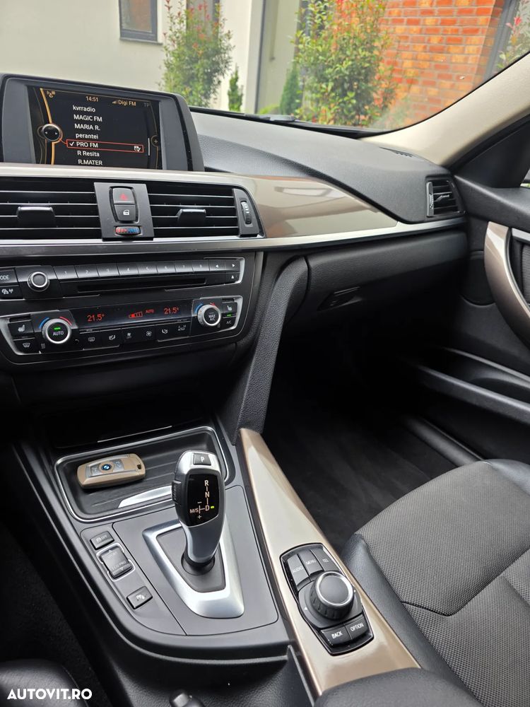 BMW Seria 3 320d Aut. Modern Line - 30