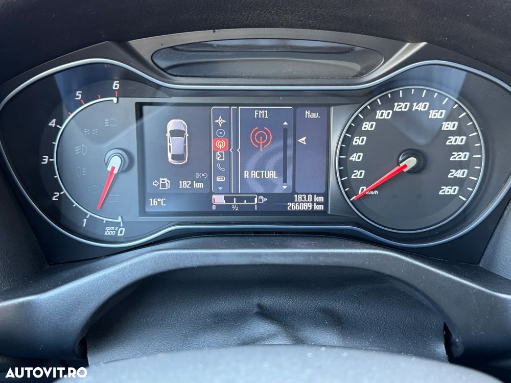 Ford Mondeo 2.0 TDCI Titanium - 25