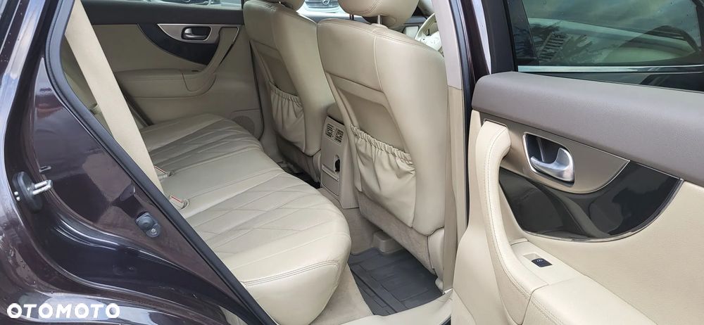 Infiniti FX FX30d S Premium - 17