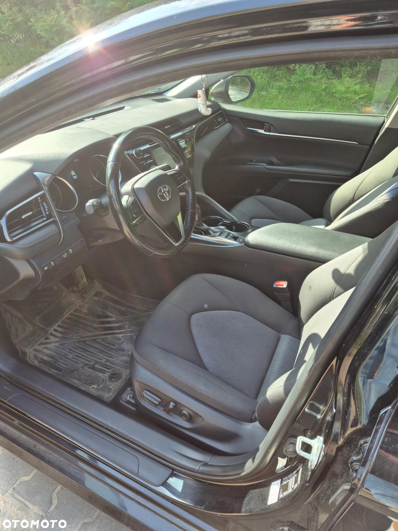 Toyota Camry - 22