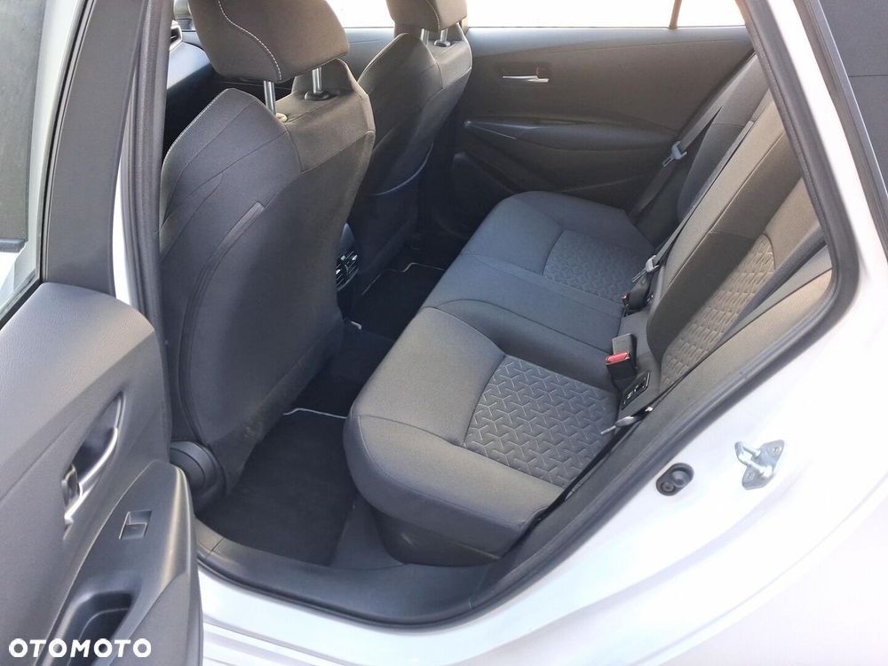 Toyota Corolla 1.8 Hybrid Comfort - 14