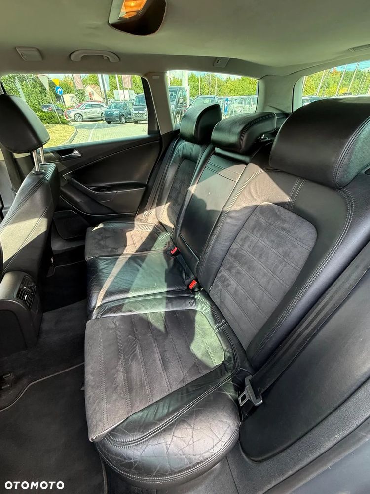 Volkswagen Passat 2.0 TDI Highline DSG - 9