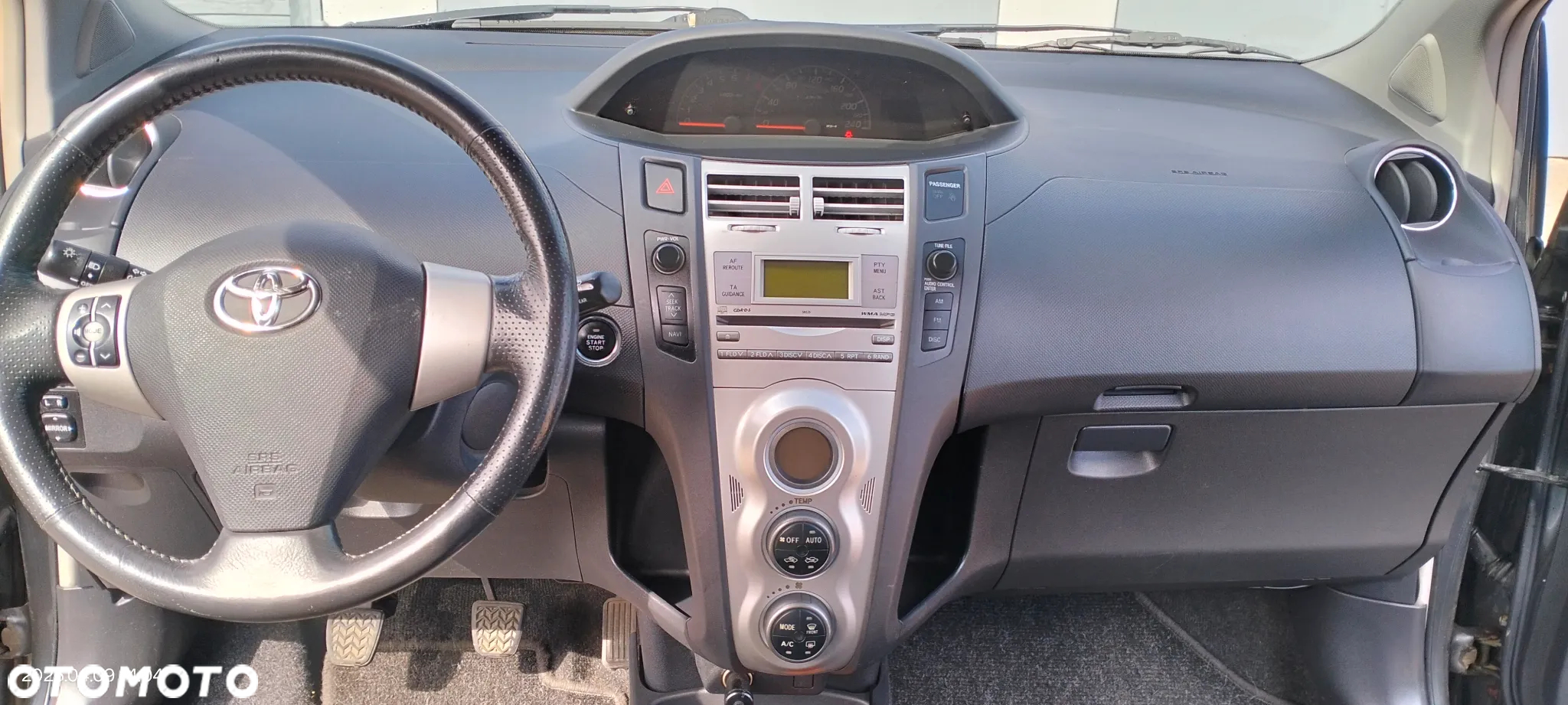 Toyota Yaris 1.8 VVT-i TS - 11