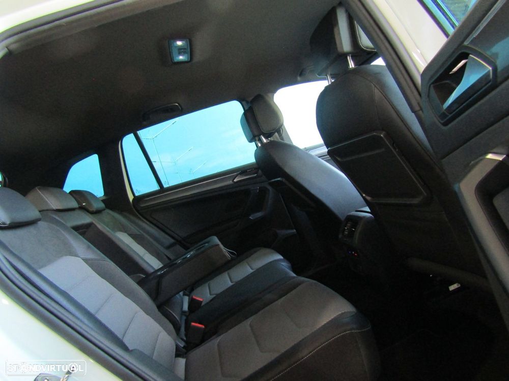 VW Tiguan 2.0 TDI R-Line DSG - 13