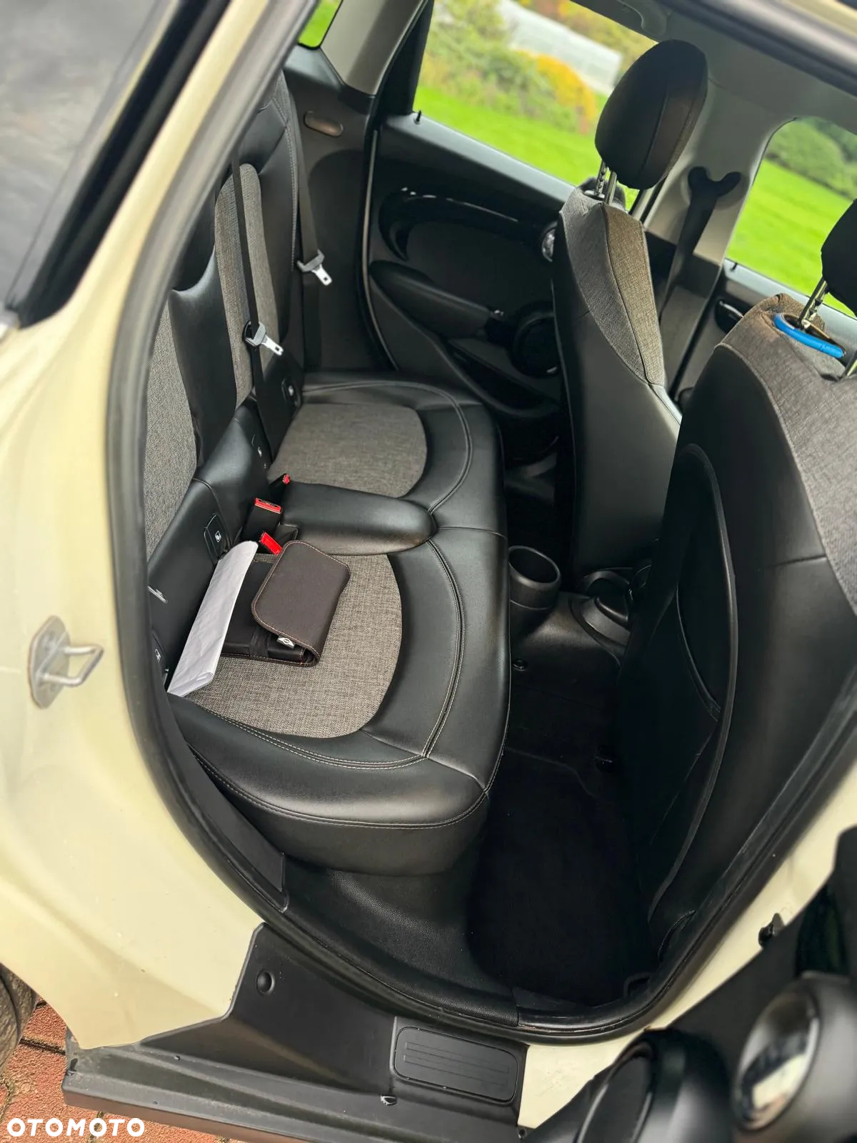 MINI Cooper Multitone Edition - 8