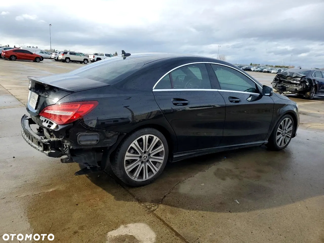 Mercedes-Benz CLA - 4