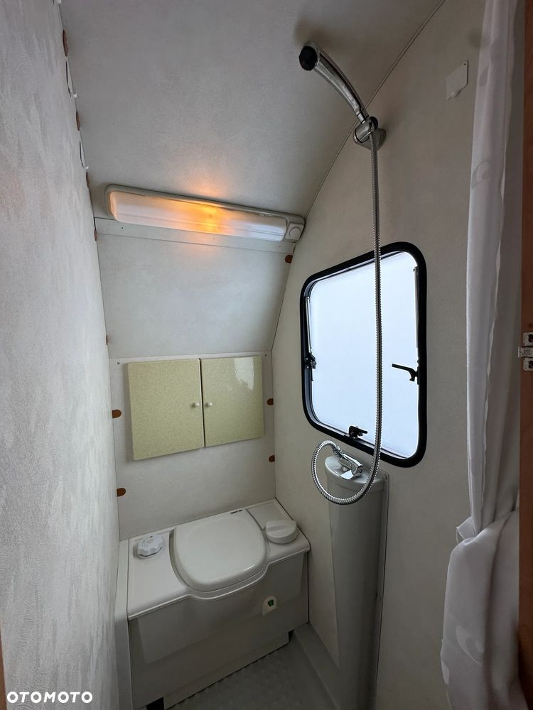Adria ADORA 542 TK z przedsionkiem Isabella i łóżkami piętrowymi. - 32