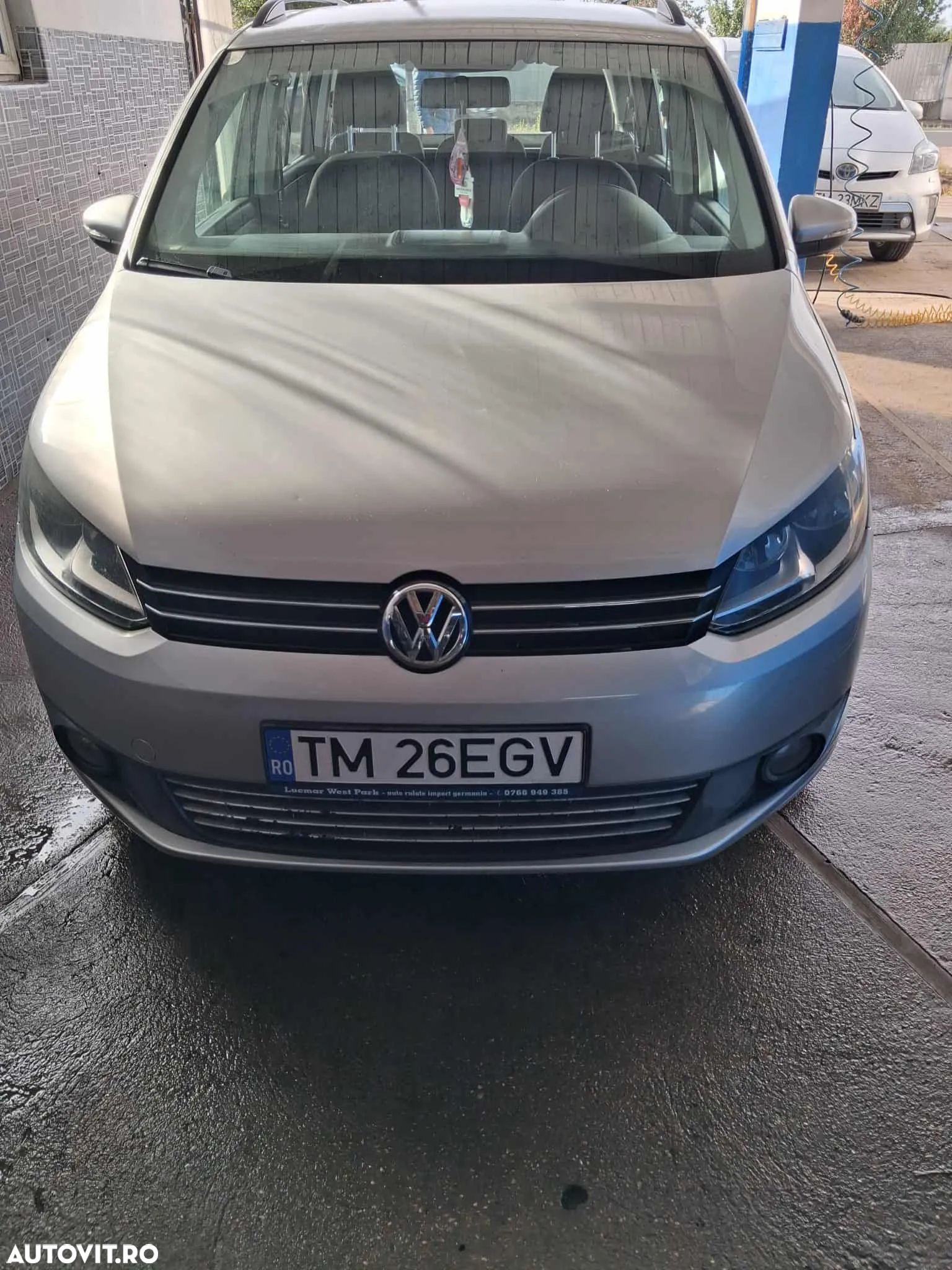 Volkswagen Touran 1.6 TDI BlueMotion Technology Comfortline - 1