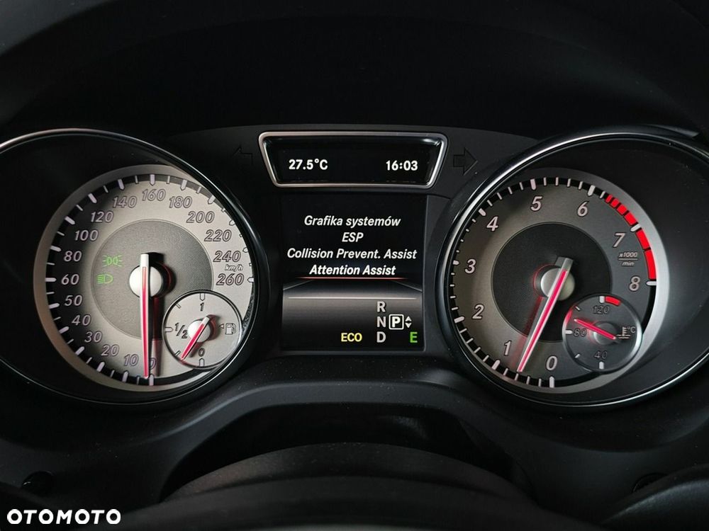 Mercedes-Benz GLA - 17