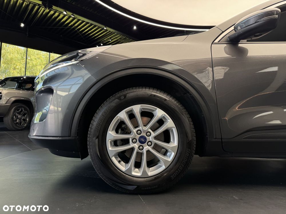 Ford Kuga - 22