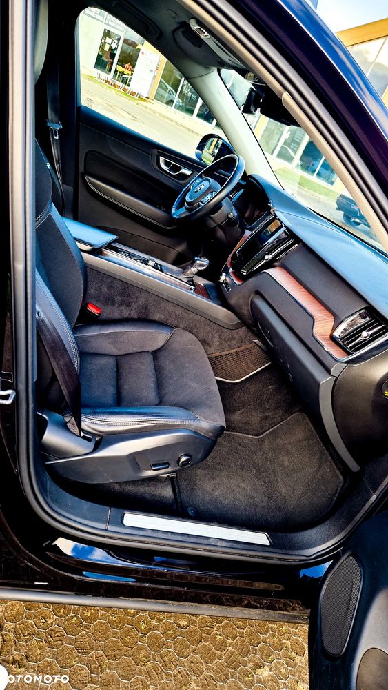 Volvo XC 60 D4 Geartronic Momentum Pro - 15