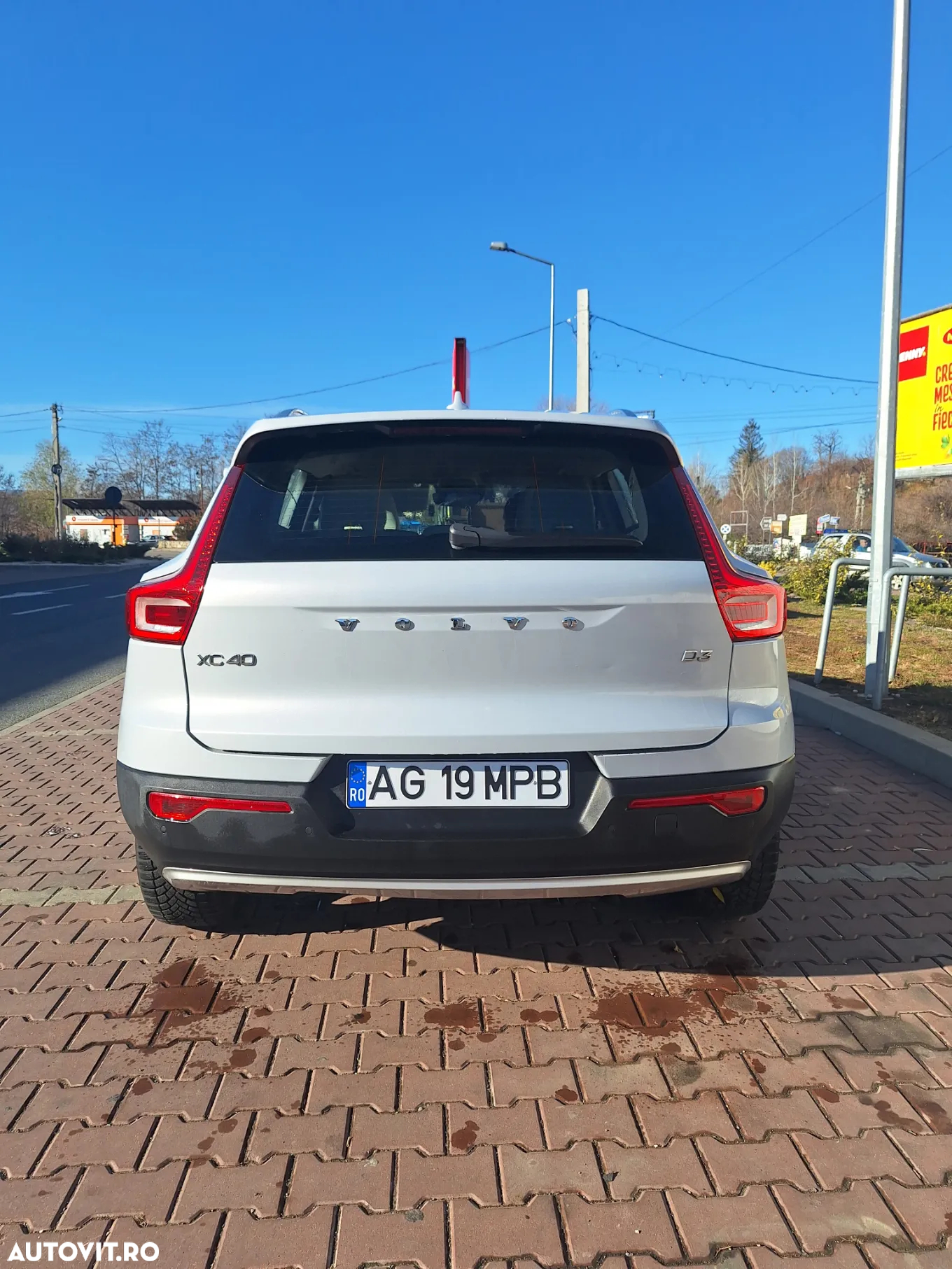 Volvo XC 40 D3 Geartronic Momentum Pro - 6