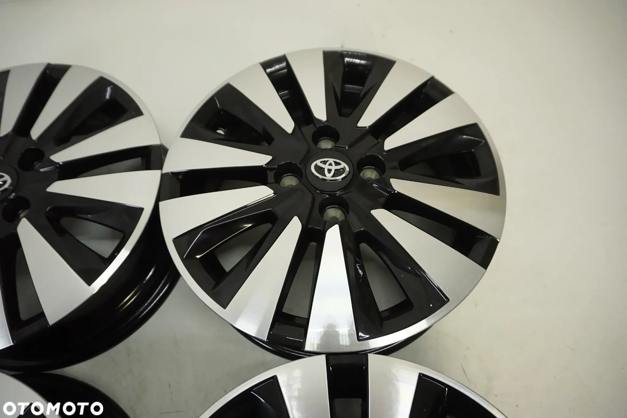 FELGI ALUMINIOWE 15 TOYOTA YARIS I-II-III COROLLA IQ AYGO CITROEN C1 PEUGEOT 108 ET39 NOWE - 7