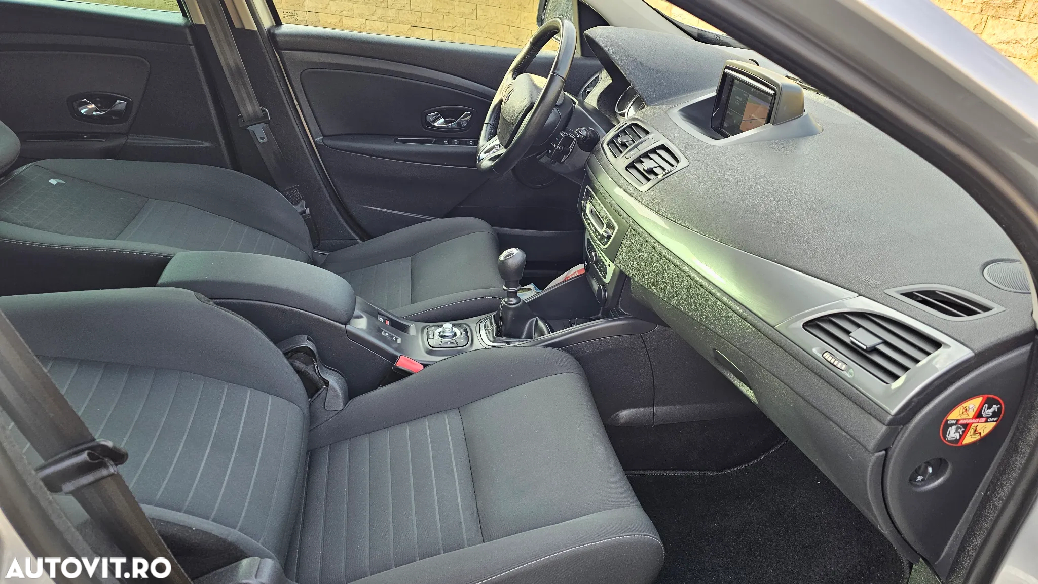 Renault Megane ENERGY TCe 130 LIMITED - 12