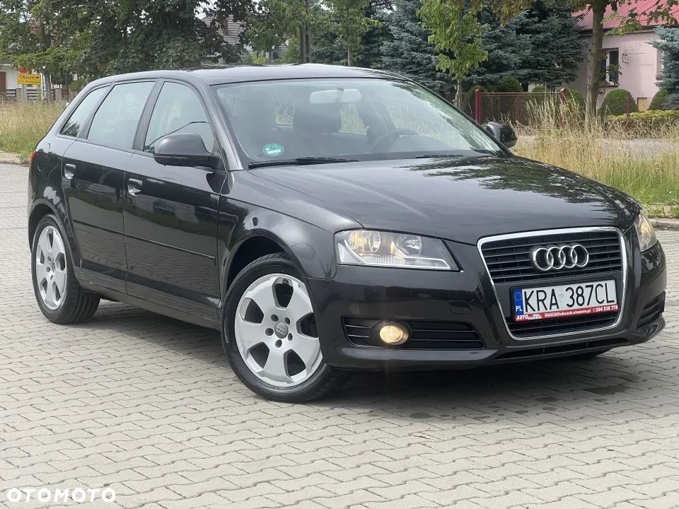 Audi A3 1.6 Ambiente - 2