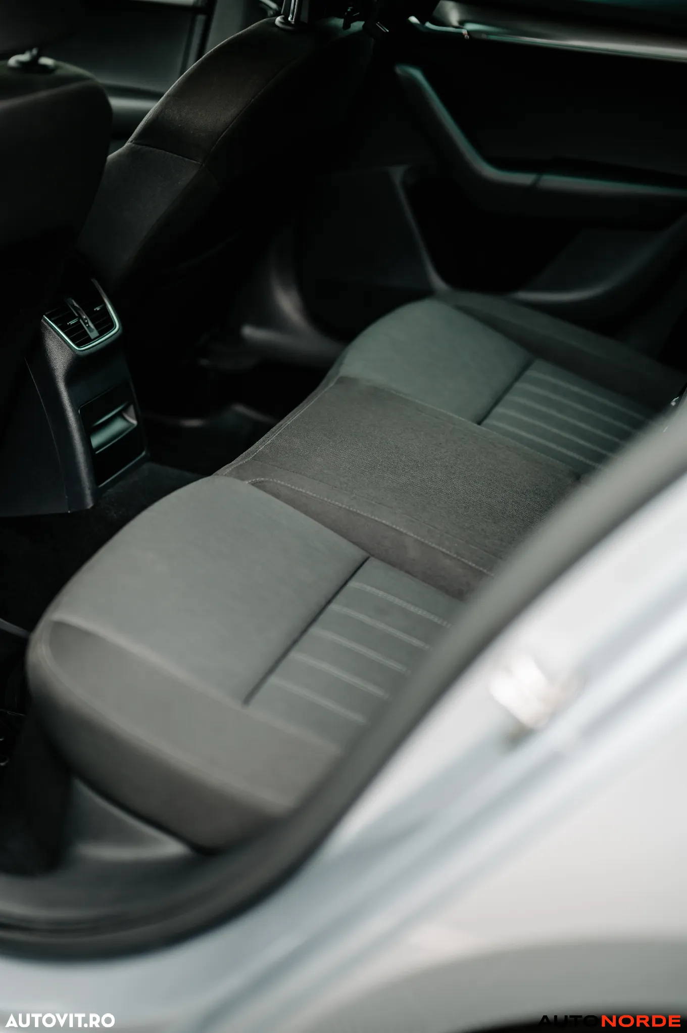 Skoda Octavia Combi Diesel 2.0 TDI DSG Style - 36