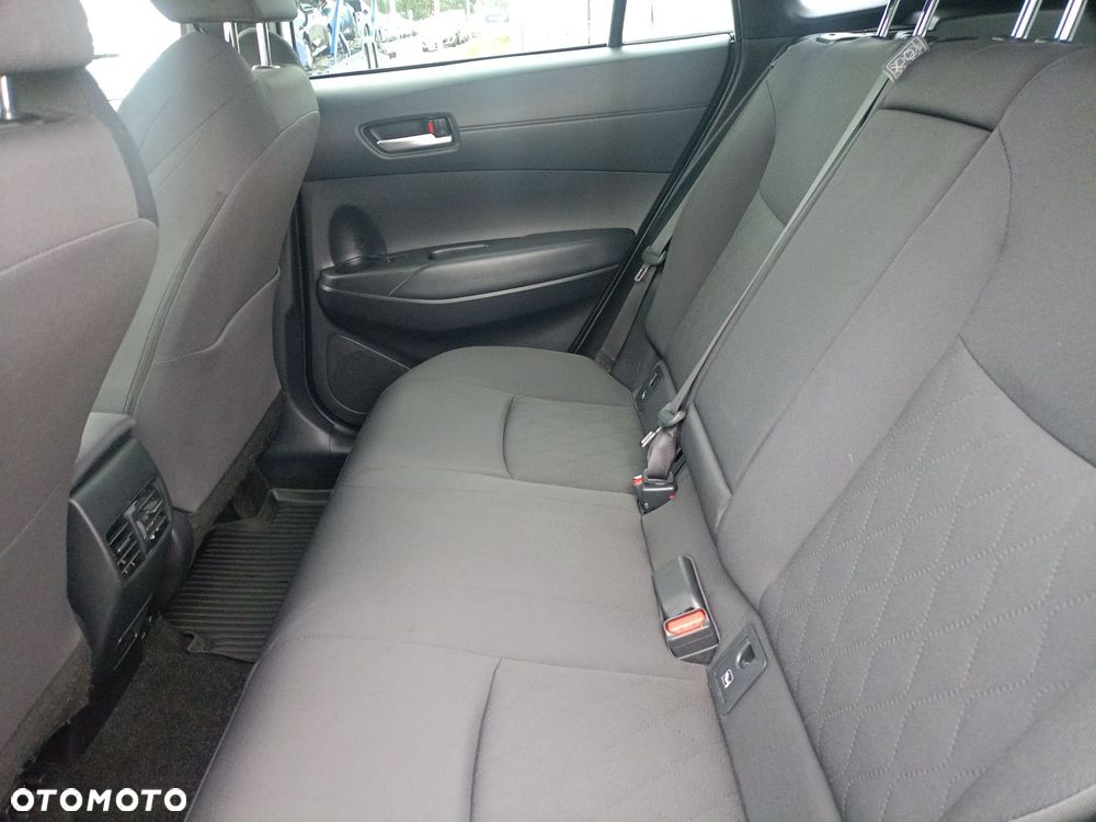 Toyota Corolla Cross - 11