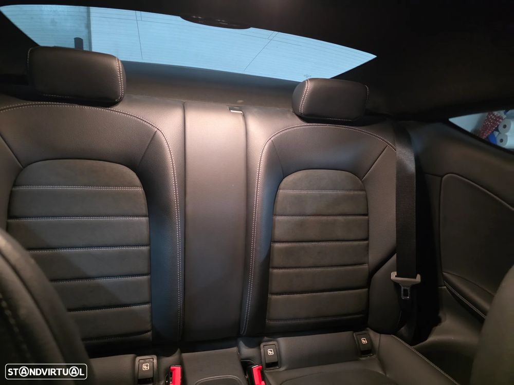 Mercedes-Benz C 250 d 4Matic 9G-TRONIC AMG Line - 9
