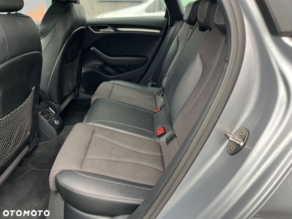 Audi A3 Sportback 35 TFSI S tronic S line - 11