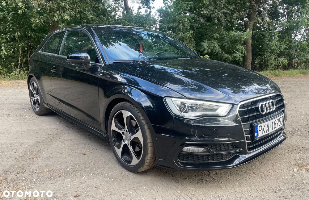 Audi A3 2.0 TDI S tronic S line Sportpaket - 3
