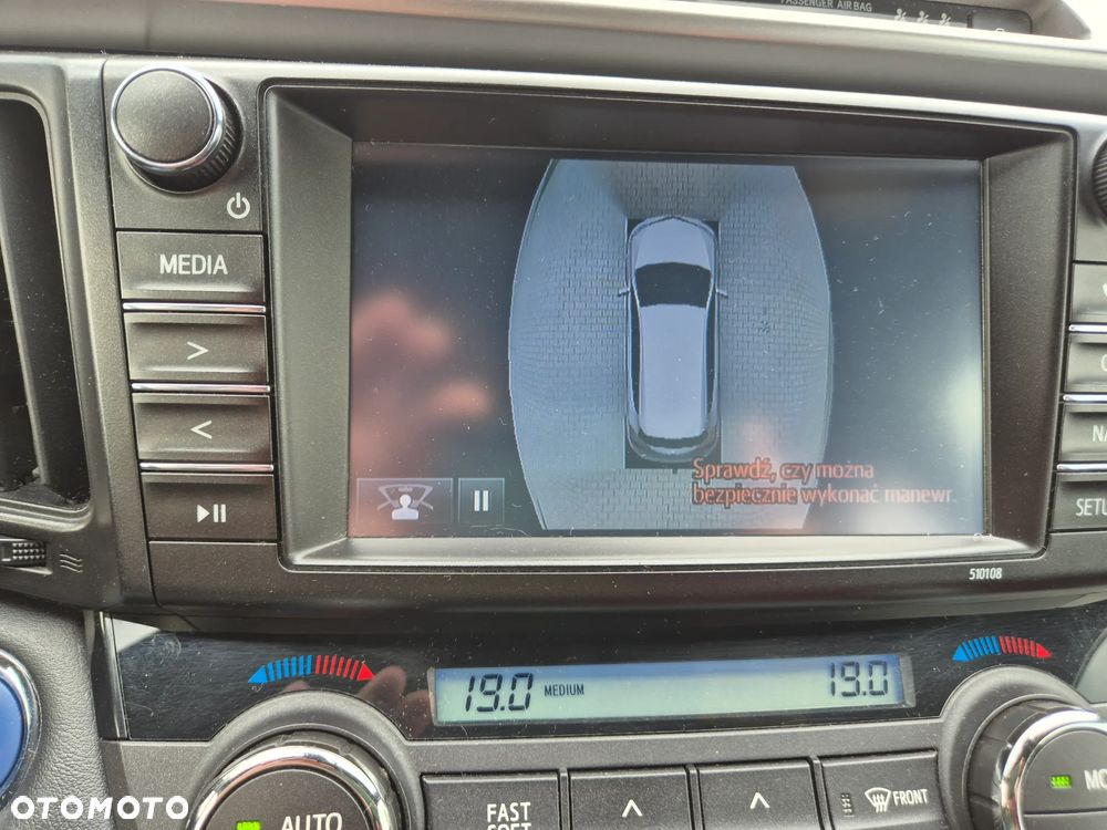 Toyota RAV4 - 22