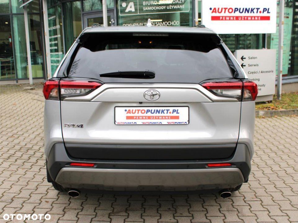Toyota RAV4 - 6